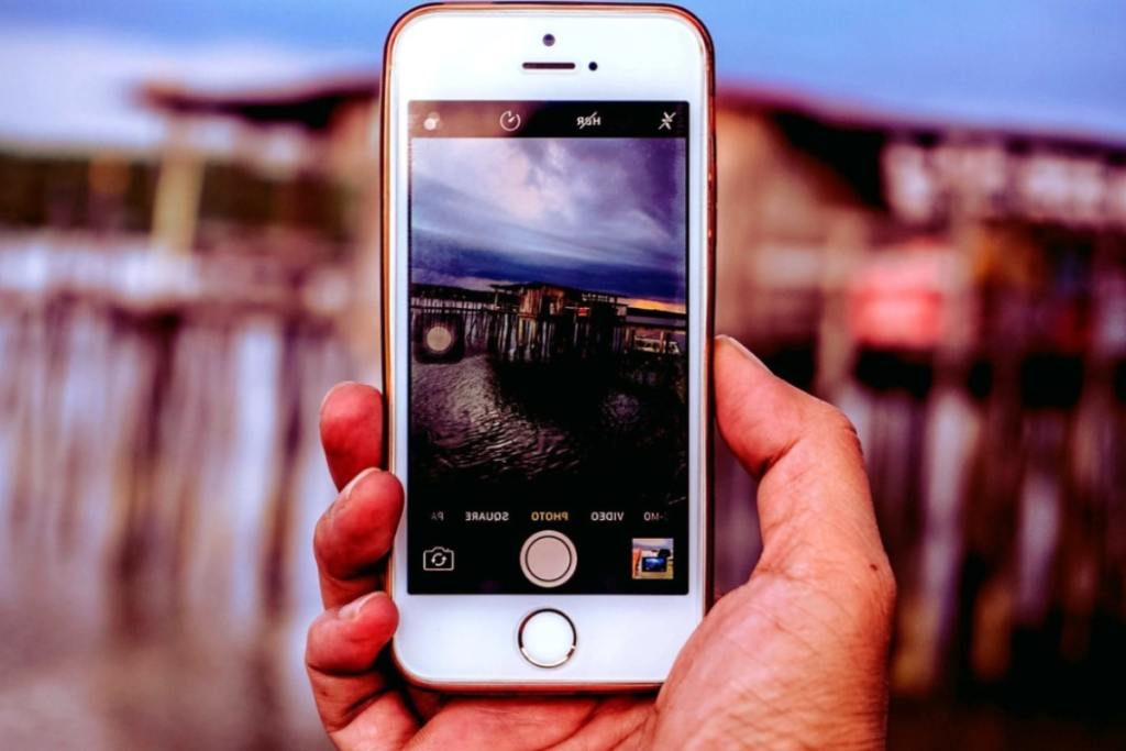 zoomed iphone screen