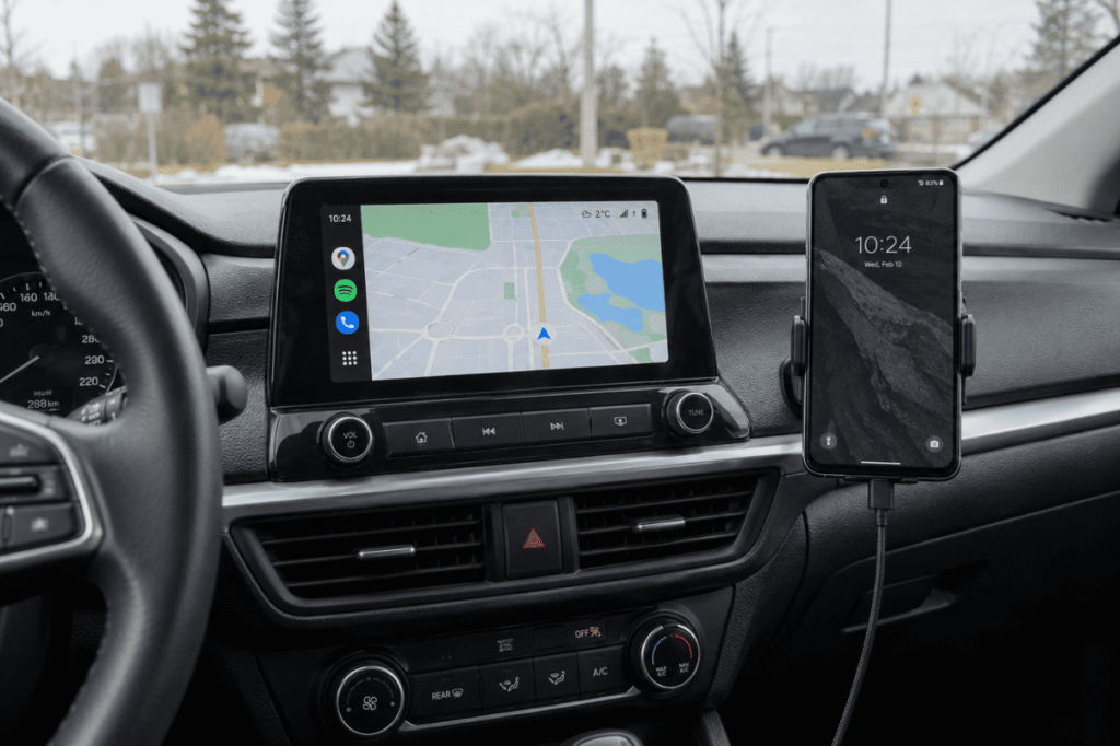 Android Auto car dashboard smartphone